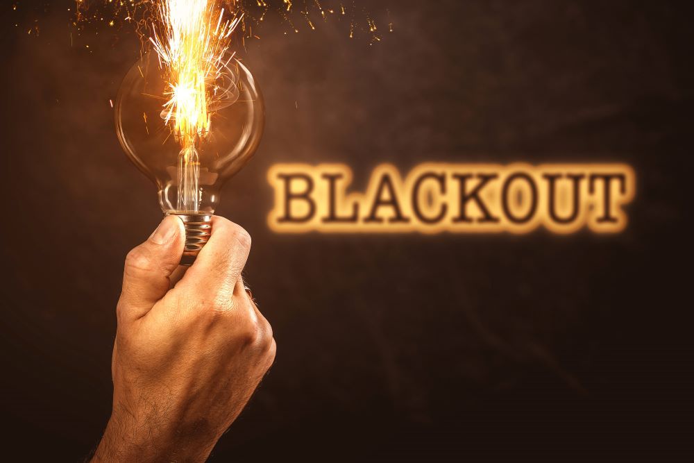 Blackout masiv în România: Ce trebuie să avem acasă în cazul unei pene de curent
