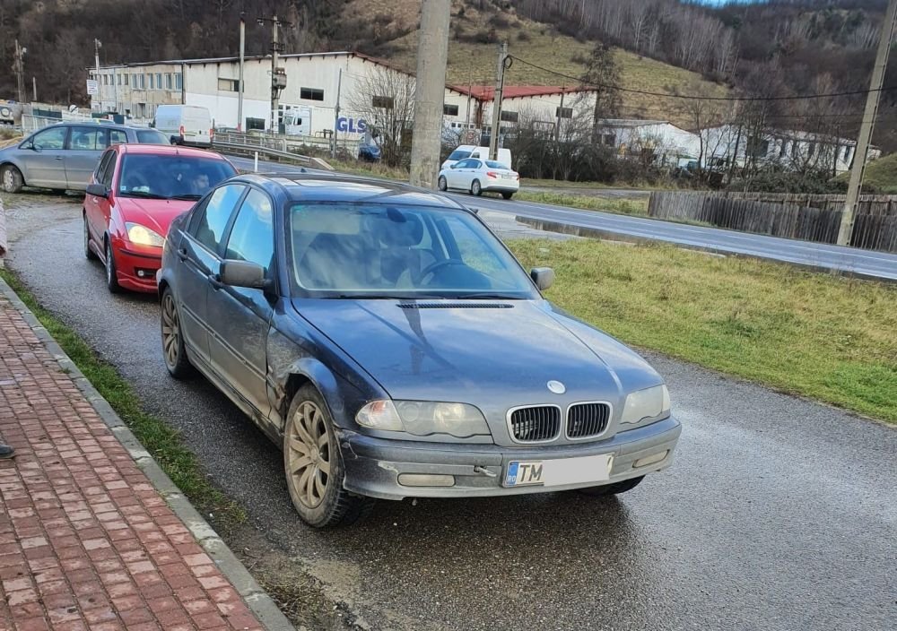 Pericol pe drumurile publice! BMW fără frâne, găsit de inspectorii RAR în trafic - FOTO