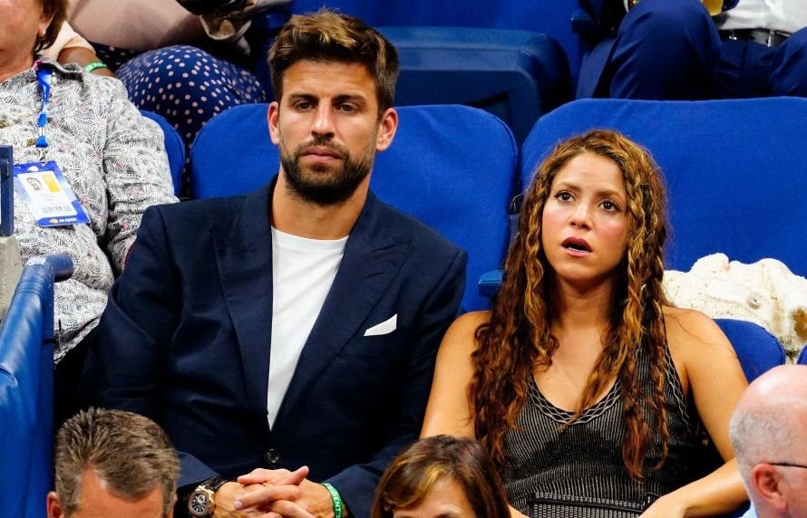 Un telefon l-ar fi dat de gol! Care este cu adevărat momentul în care Shakira l-a prins pe Pique cu amanta