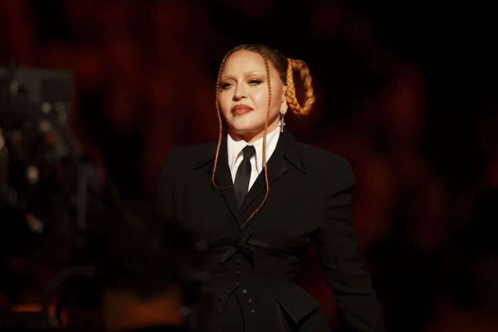 Madonna este în doliu! Fratele ei mai mare a murit