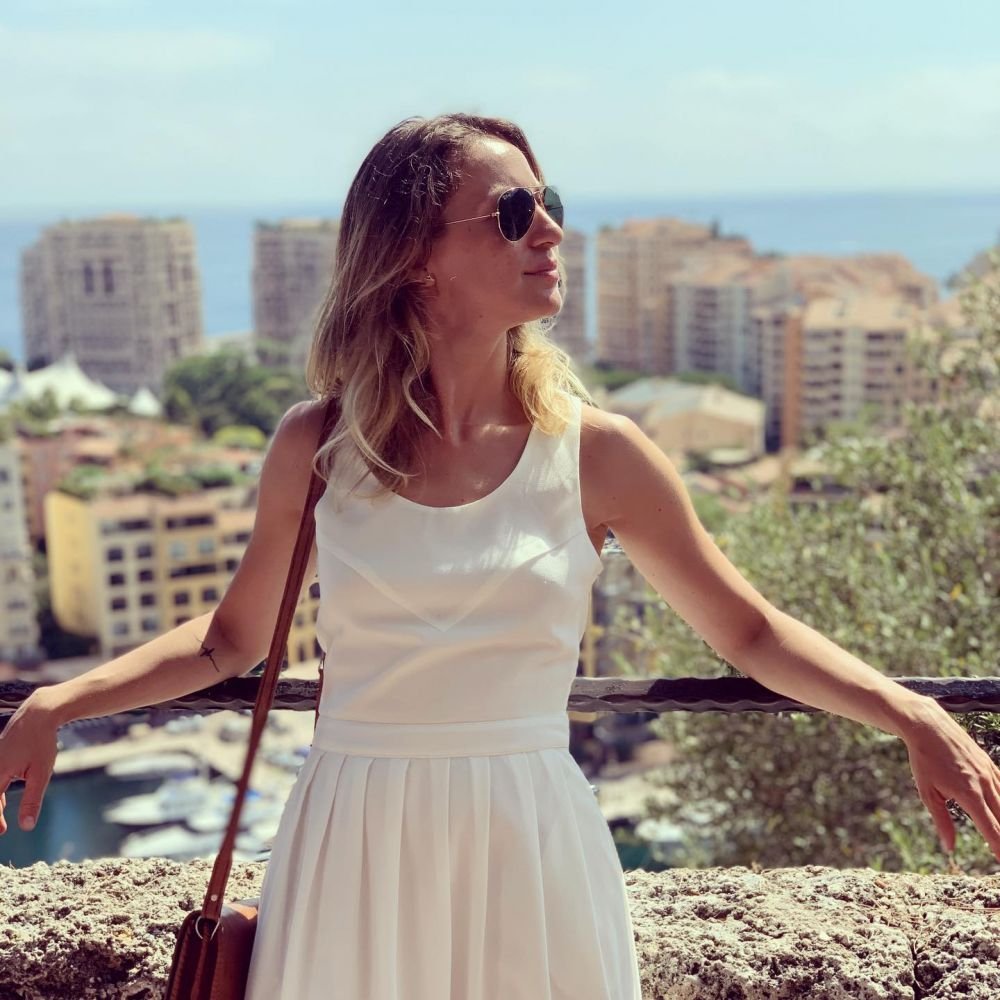 Actrița Andreea Hristu, bătută în plină zi, în Cișmigiu: Mă trezesc cu el la gât, îmi zboară telefonul! Nimeni nu a intervenit