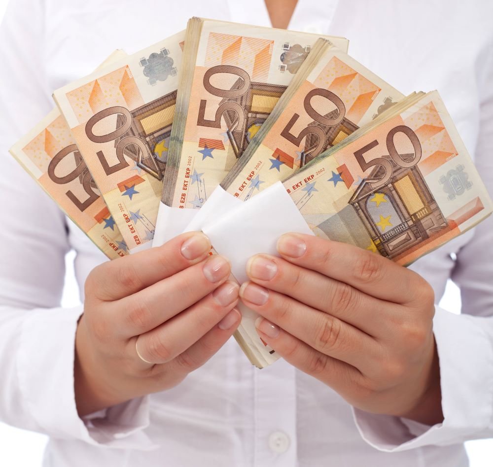 A fugit din calea războiului și a câștigat 500.000 de euro. Cum a fost posibil