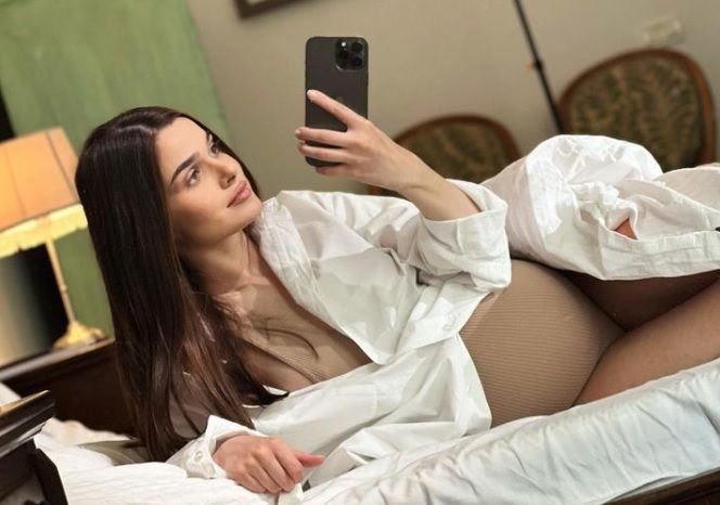 Tatăl lui Theo Rose a dezvăluit cum îl va chema pe băiețelul artistei. Vedeta din „Clanul” a născut