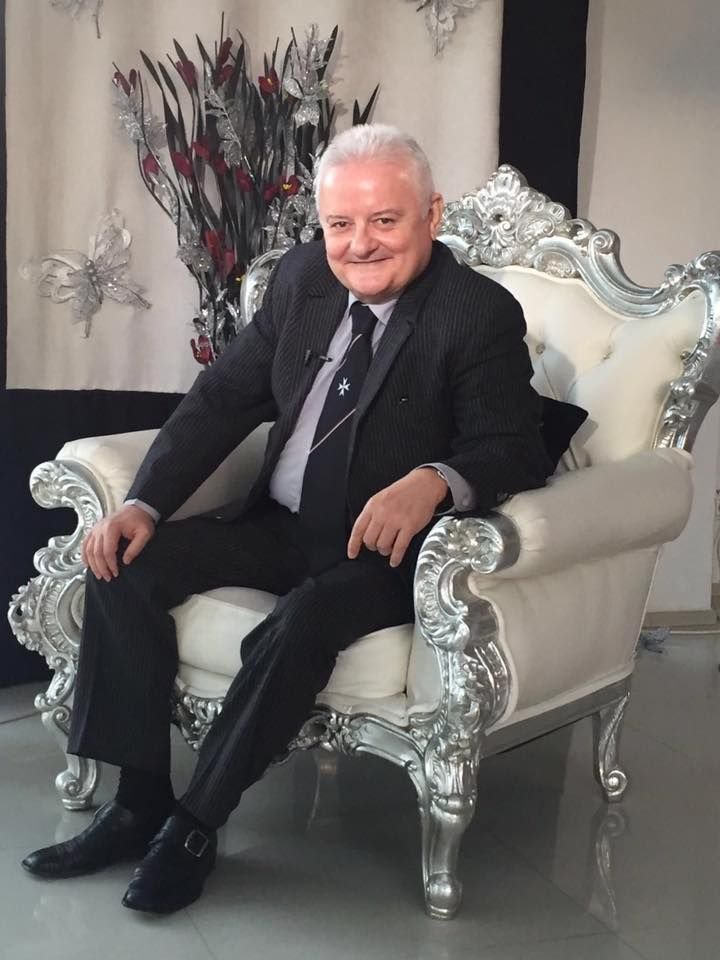 Irinel Columbeanu: Îmi plac tinerele de 20 de ani, înalte, cu părul lung