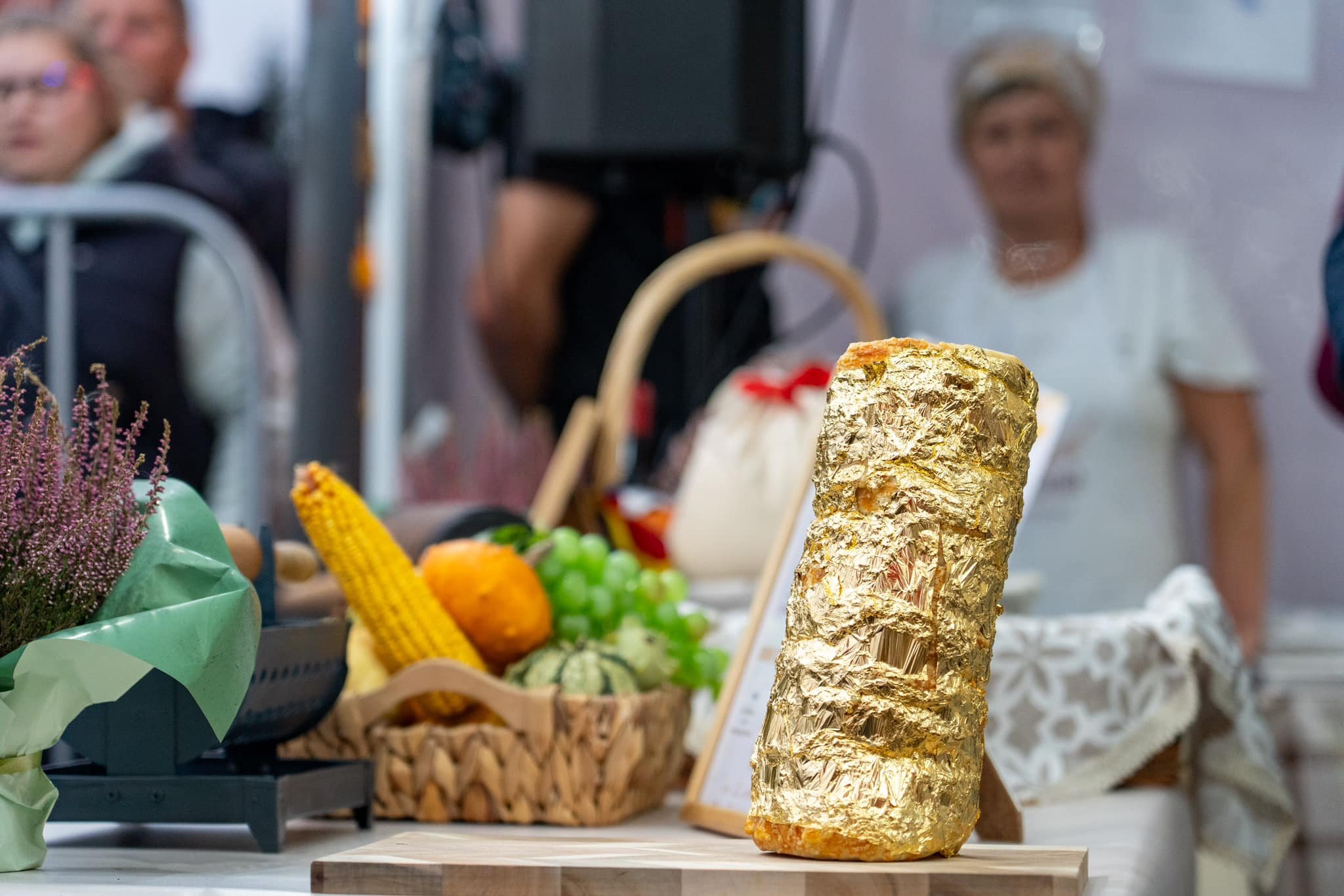 Cine este românul care a dat 1.000 de lei pe un cozonac secuiesc. Imagini cu deliciosul preparat