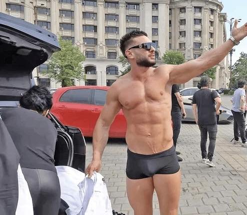 Dorian Popa, prins drogat la volan mașinii sale Lamborghini. Influencerul ar fi condus în lenjerie intimă