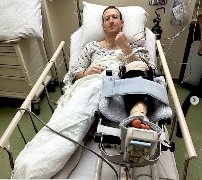Mark Zuckerberg, operat după un antrenament de MMA. Mesajul de pe patul de spital - FOTO
