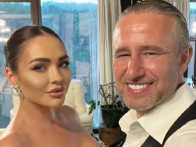 Clipul video de mii de like-uri cu Liam, fiul cel mic al lui Laurențiu Reghecampf! Băiețelul i-a cucerit pe internauți cu frumusețea și inocența lui